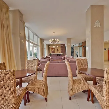Mendi Hotel Kalandra