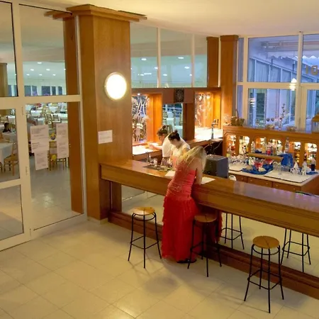 Mendi Hotel