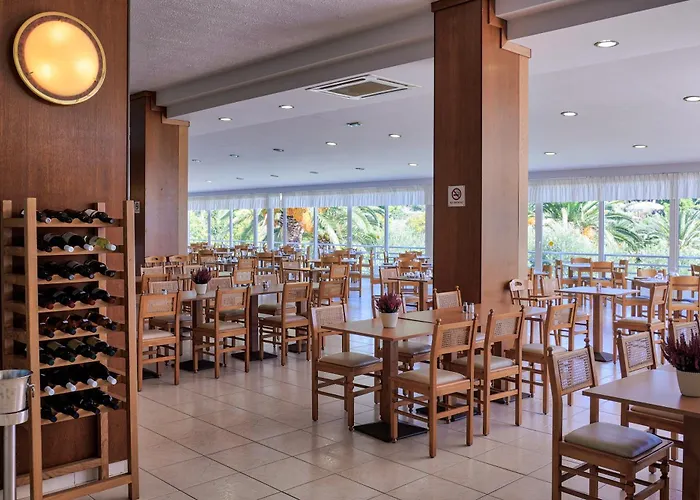 Mendi Hotel 4*