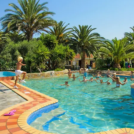 Hotel Mendi Kalandra