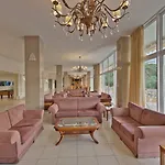 Mendi Hotel 4*